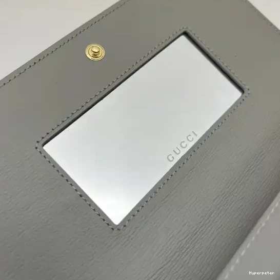 Hyper Peter wallet Chain Gucci Gucci script with 0610